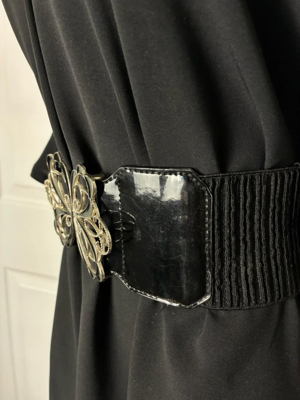 Plus Size 2XL Black Patent Elastic Waist Belt with Silver Butte Filigree Buckle